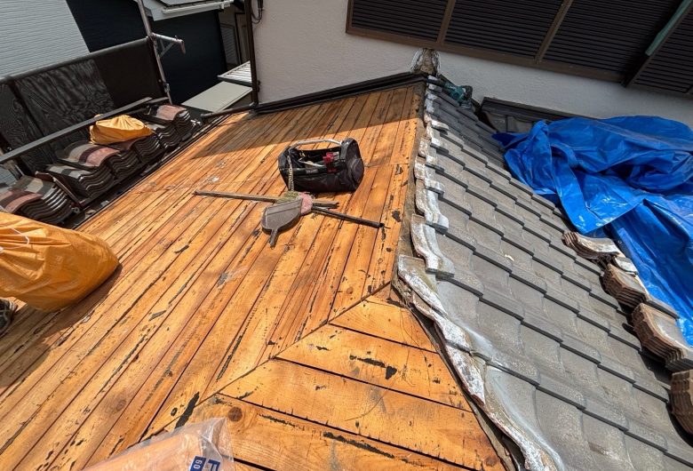 ,番長,つくば市,つくばみらい市,土浦市,阿見町,牛久市,龍ケ崎市,石岡市,稲敷市,牛久市,美浦村,利根町,取手市,守谷市,かすみがうら市,茨城県,千葉県,屋根葺き替え,工事,雨守り番長,屋根工事,屋根,雨樋,修理,外壁,外壁張替工事,リフォーム,カバー工法,内装工事,雨漏り,雨守り番長,コロニアル,Tルーフ,シングル屋根,横暖ルーフ,板金屋根,瓦,トタン,スレート,ガルバリウム鋼板,ルーフィング,予防,診断,お家,早期発見,お家のことなら,診断,ディプロマットスター