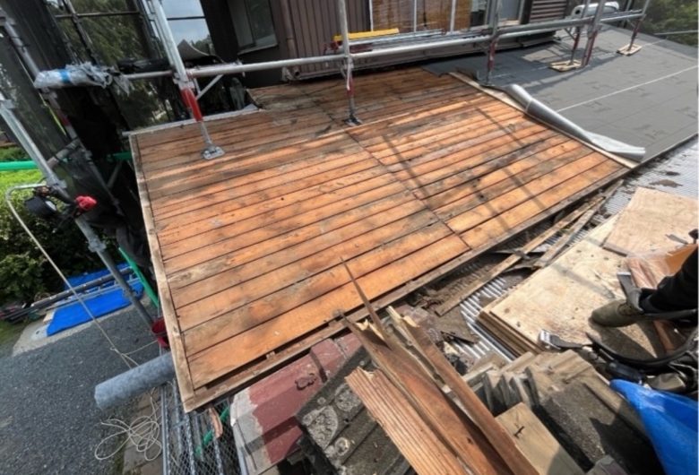 ,番長,つくば市,つくばみらい市,土浦市,阿見町,牛久市,龍ケ崎市,石岡市,稲敷市,牛久市,美浦村,利根町,取手市,守谷市,かすみがうら市,茨城県,千葉県,屋根葺き替え,工事,雨守り番長,屋根工事,屋根,雨樋,修理,外壁,外壁張替工事,リフォーム,カバー工法,内装工事,雨漏り,雨守り番長,コロニアル,Tルーフ,シングル屋根,横暖ルーフ,板金屋根,瓦,トタン,スレート,ガルバリウム鋼板,ルーフィング,予防,診断,お家,早期発見,お家のことなら,診断,ディプロマットスター