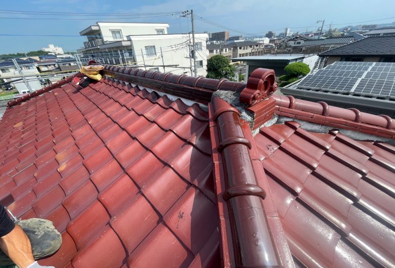 土浦市,株式会社装建,つくば市,茨城県,屋根葺き替え,工事,雨守り番長,屋根工事,屋根,雨樋,修理,外壁,外壁張替工事,リフォーム,カバー工法,内装工事,雨漏り,雨守り番長,コロニアル ,Tルーフ,シングル屋根,横暖ルーフ,板金屋根,瓦,トタン,スレート,ガルバリウム鋼板,ルーフィング