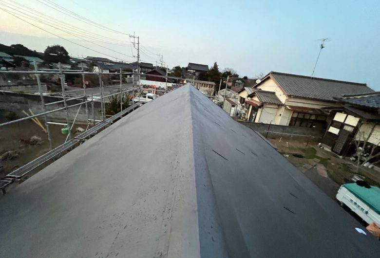 つくば市,番長,つくば市,土浦市,阿見町,牛久市,取手市,守谷市,かすみがうら市,茨城県,屋根葺き替え,工事,雨守り番長,屋根工事,屋根,雨樋,修理,外壁,外壁張替工事,リフォーム,カバー工法,内装工事,雨漏り,雨守り番長,コロニアル ,Tルーフ,シングル屋根,横暖ルーフ,板金屋根,瓦,トタン,スレート,ガルバリウム鋼板,ルーフィング