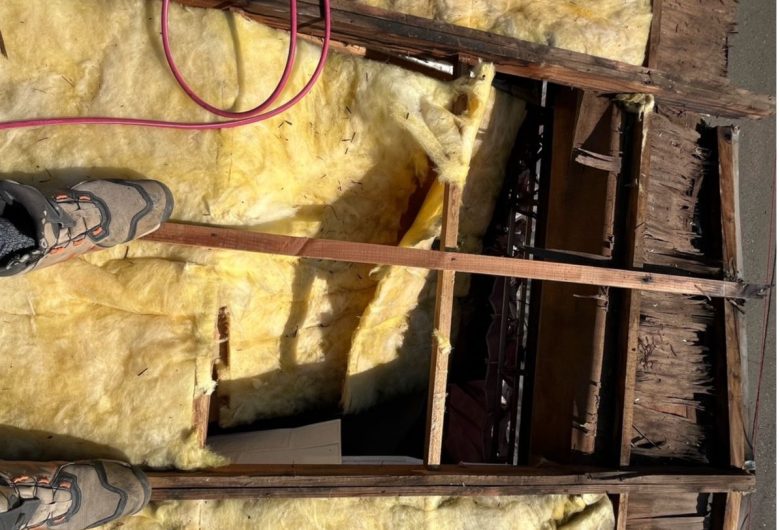 ,番長,つくば市,つくばみらい市,土浦市,阿見町,牛久市,龍ケ崎市,石岡市,稲敷市,牛久市,美浦村,利根町,取手市,守谷市,かすみがうら市,茨城県,千葉県,屋根葺き替え,工事,雨守り番長,屋根工事,屋根,雨樋,修理,外壁,外壁張替工事,リフォーム,カバー工法,内装工事,雨漏り,雨守り番長,コロニアル,Tルーフ,シングル屋根,横暖ルーフ,板金屋根,瓦,トタン,スレート,ガルバリウム鋼板,ルーフィング,予防,診断,お家,早期発見,お家のことなら,診断,ディプロマットスター