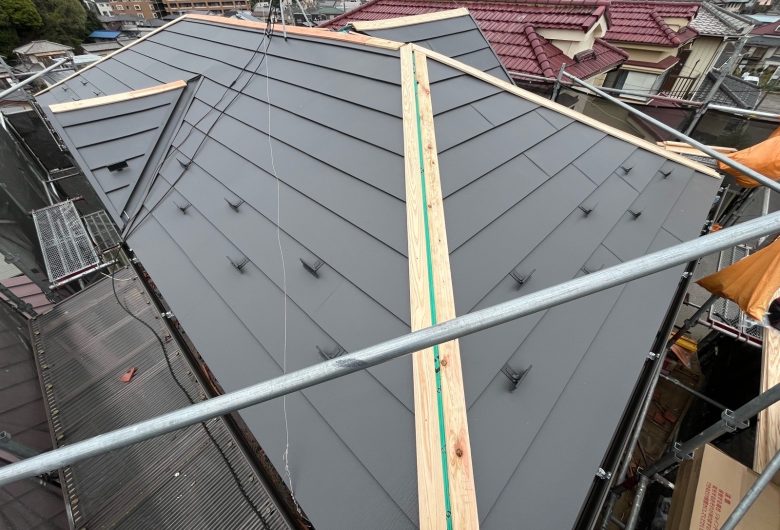 ,番長,つくば市,つくばみらい市,土浦市,阿見町,牛久市,龍ケ崎市,石岡市,稲敷市,牛久市,美浦村,利根町,取手市,守谷市,かすみがうら市,茨城県,千葉県,屋根葺き替え,工事,雨守り番長,屋根工事,屋根,雨樋,修理,外壁,外壁張替工事,リフォーム,カバー工法,内装工事,雨漏り,雨守り番長,コロニアル,Tルーフ,シングル屋根,横暖ルーフ,板金屋根,瓦,トタン,スレート,ガルバリウム鋼板,ルーフィング,予防,診断,お家,早期発見,お家のことなら,診断,ディプロマットスター