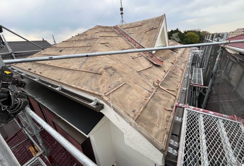 ,番長,つくば市,つくばみらい市,土浦市,阿見町,牛久市,龍ケ崎市,石岡市,稲敷市,牛久市,美浦村,利根町,取手市,守谷市,かすみがうら市,茨城県,千葉県,屋根葺き替え,工事,雨守り番長,屋根工事,屋根,雨樋,修理,外壁,外壁張替工事,リフォーム,カバー工法,内装工事,雨漏り,雨守り番長,コロニアル,Tルーフ,シングル屋根,横暖ルーフ,板金屋根,瓦,トタン,スレート,ガルバリウム鋼板,ルーフィング,予防,診断,お家,早期発見,お家のことなら,診断,ディプロマットスター